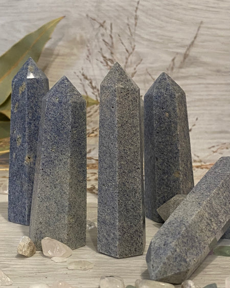 blue aventurine point